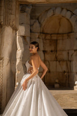 Marcus Havuz Yaka Straplez Papatyalı Gelinlik