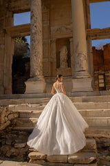 Arsineo Düşük Kollu Çiçek Aplikeli Prenses Kesim Gelinlik