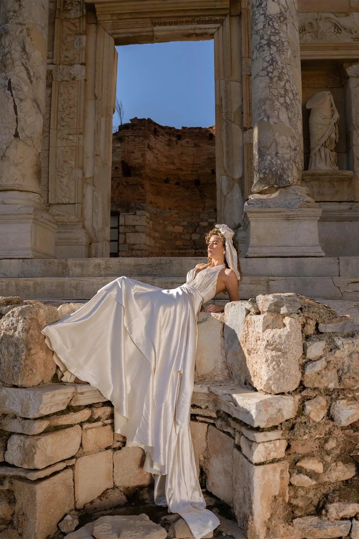 Hanne İpek Saten Drapeli Helen Gelinlik - Mediha Cambaz Bridal