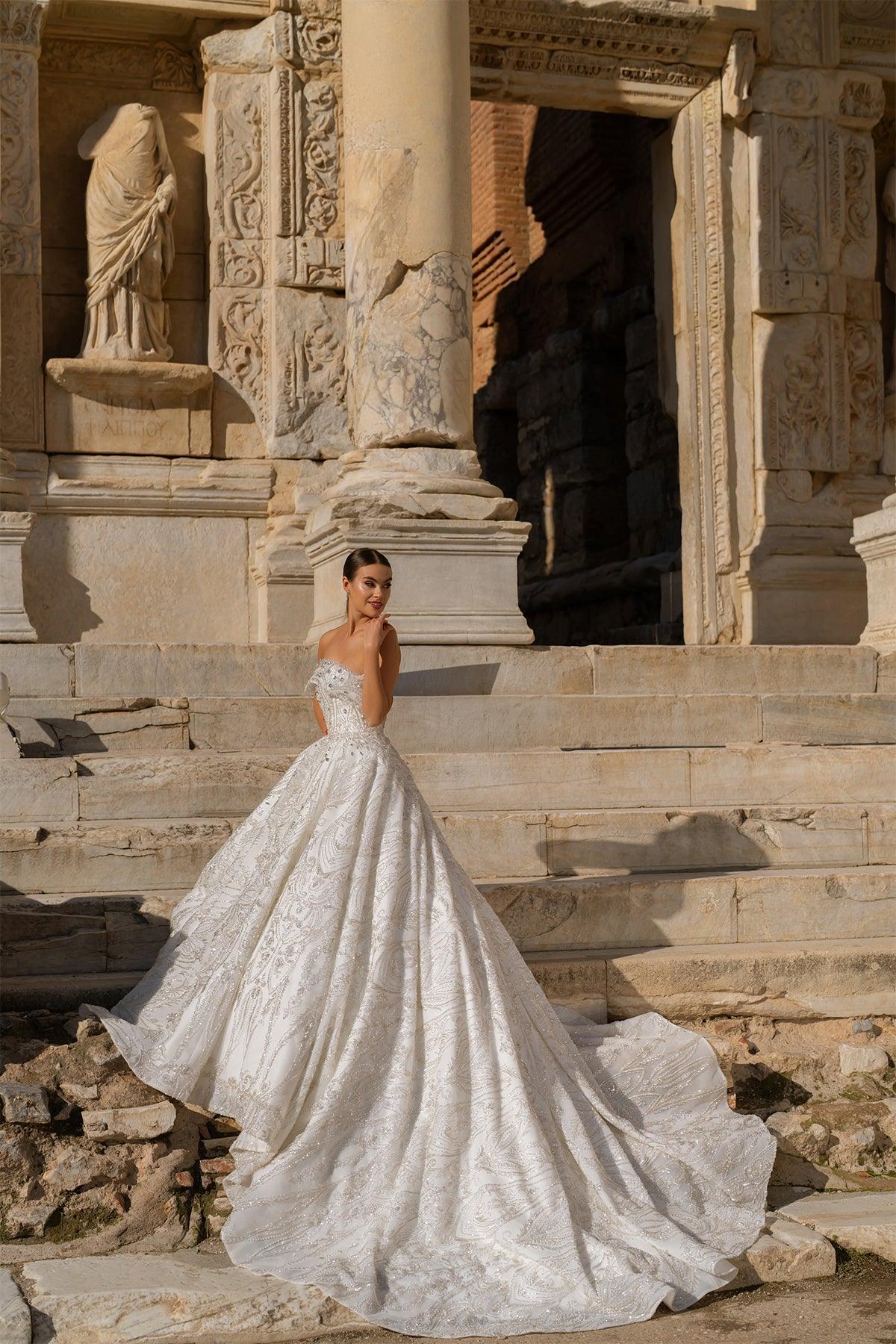 Tiberius Straplez Swarovski İşlemeli Prenses Gelinlik - Mediha Cambaz Bridal