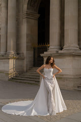 Tulipe Saten Korsajlı Straplez Entegre Etekli Balık Gelinlik