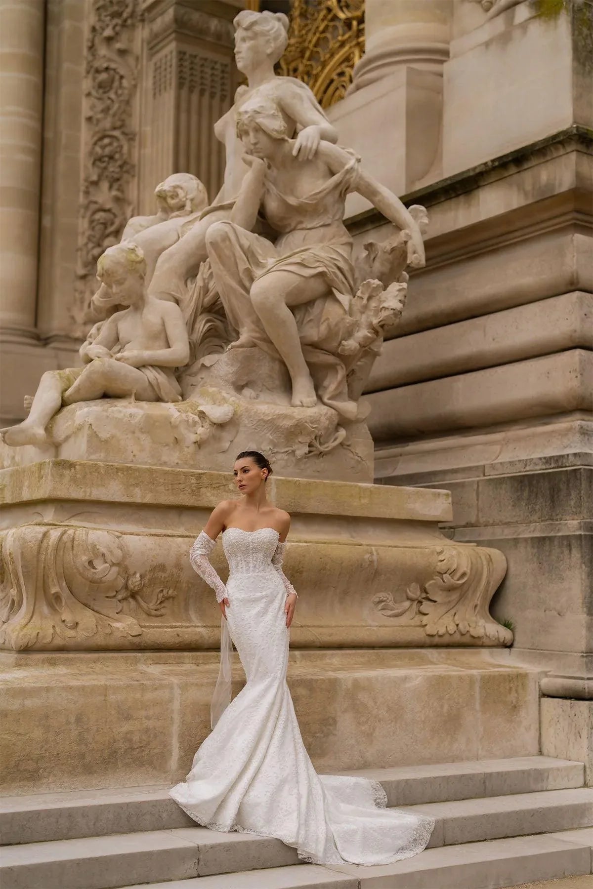 Chic De La Rue Kalp Yaka Fransız Dantelli Balık Gelinlik - Mediha Cambaz Bridal