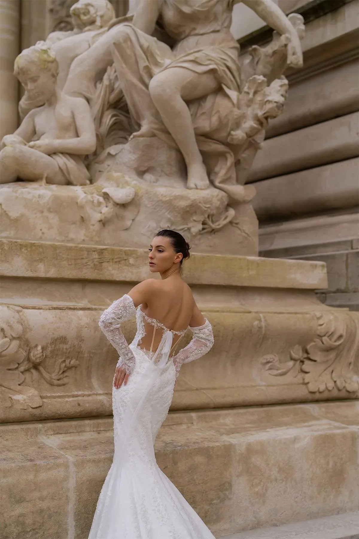Chic De La Rue Kalp Yaka Fransız Dantelli Balık Gelinlik - Mediha Cambaz Bridal