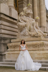 Vermeer Çiçek Aplikeli Drapeli Askılı Prenses Gelinlik