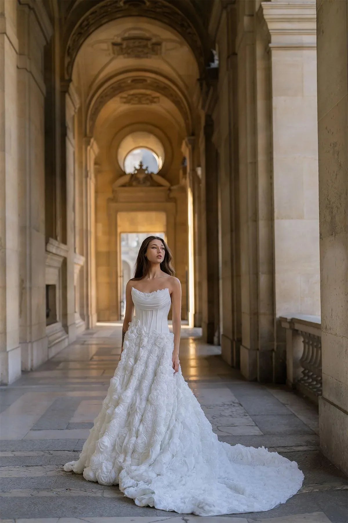 Aurelia Straplez Korsajlı Üç Boyutlu A Kesim Gelinlik - Mediha Cambaz Bridal