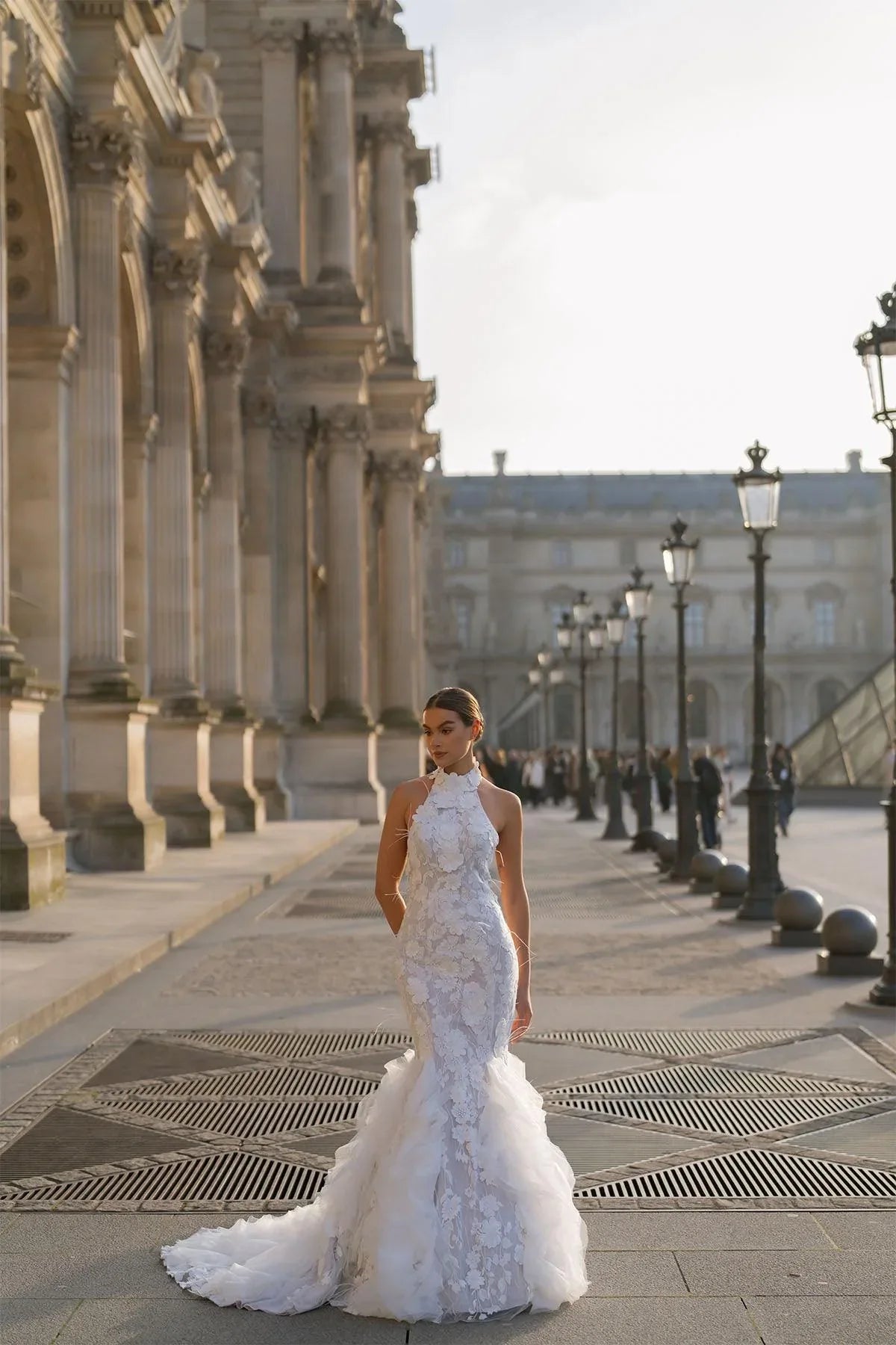 Le Flâneur Halter Yaka Fırfırlı Sırt Dekolteli Balık Gelinlik - Mediha Cambaz Bridal