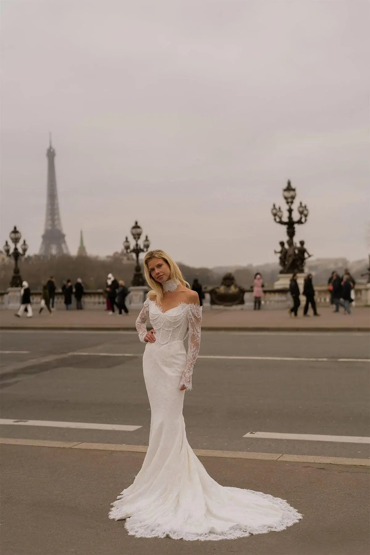 La Belle Uzun Kollu Kayık Yaka İncili Fransız Dantelli Balık Gelinlik - Mediha Cambaz Bridal