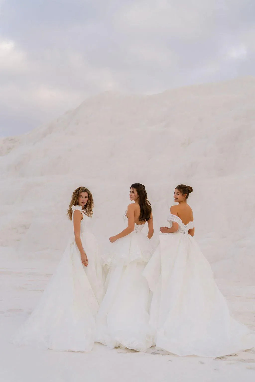 Midas Straplez Katmanlı Etekli Prenses Gelinlik - Mediha Cambaz Bridal