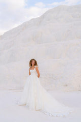 Herodotus Kare Yaka Brokarlı Prenses Gelinlik