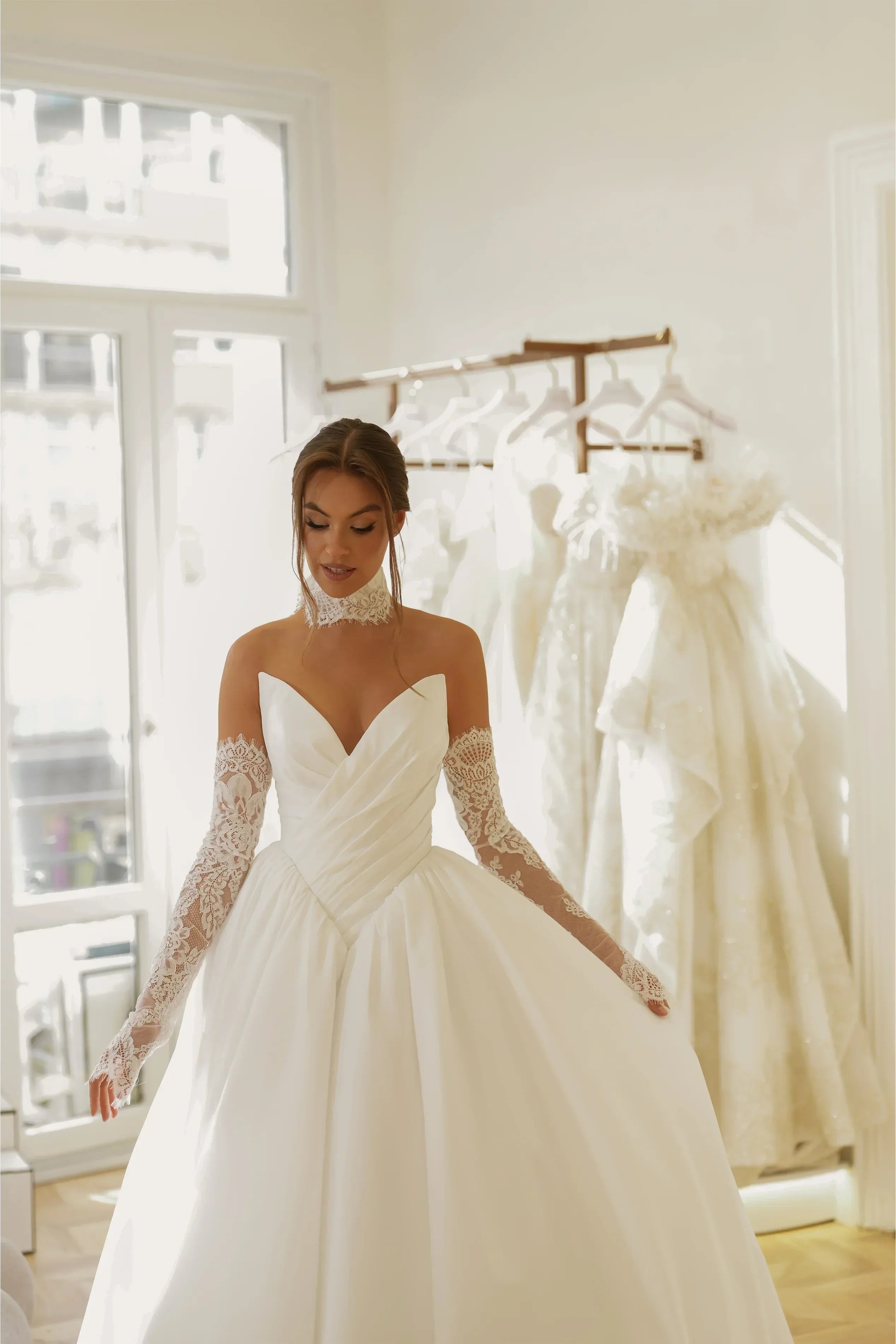 Luzz Straplez Drape Saten Detaylı Prenses Gelinlik - Mediha Cambaz Bridal