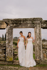 Antiope Drapeli Çiçek Aplikeli Düz Kesim Gelinlik