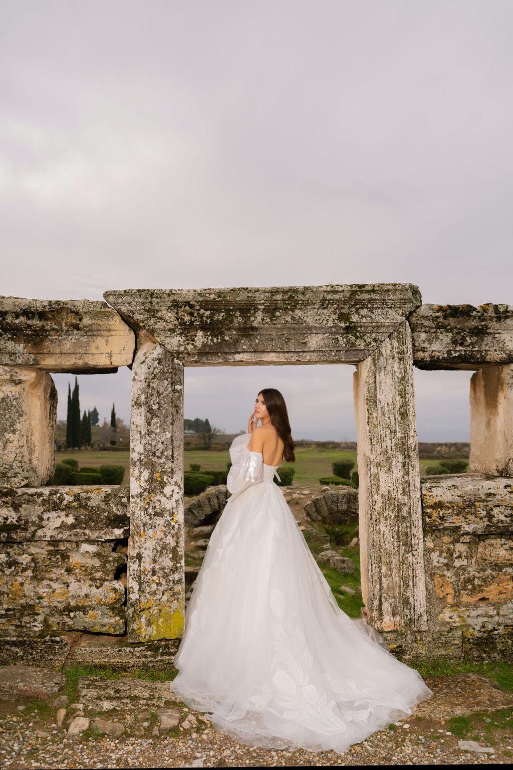 Diana Balon Kollu Helenistik A Kesim Gelinlik - Mediha Cambaz Bridal