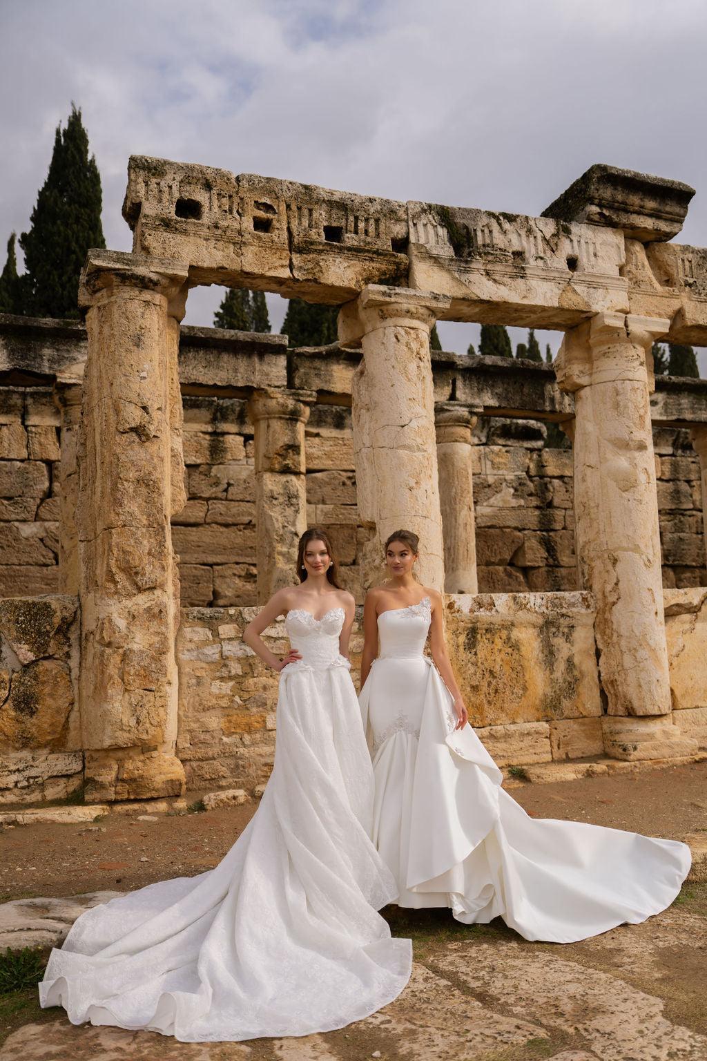 Cleopatra Asimetrik Yaka Entegre Etekli Balık Gelinlik - Mediha Cambaz Bridal