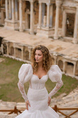 Hadrian Kalp Yaka Fransız Dantelli Balık Gelinlik