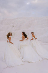 Herodotus Kare Yaka Brokarlı Prenses Gelinlik