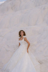 Herodotus Kare Yaka Brokarlı Prenses Gelinlik