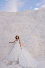 Herodotus Kare Yaka Brokarlı Prenses Gelinlik