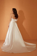 Alicia Drapeli Yırtmaçlı Sade A Kesim Gelinlik - Mediha Cambaz Bridal