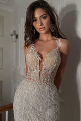 Aliza V Yaka Dekolteli Dantel Balık Gelinlik - Mediha Cambaz Bridal