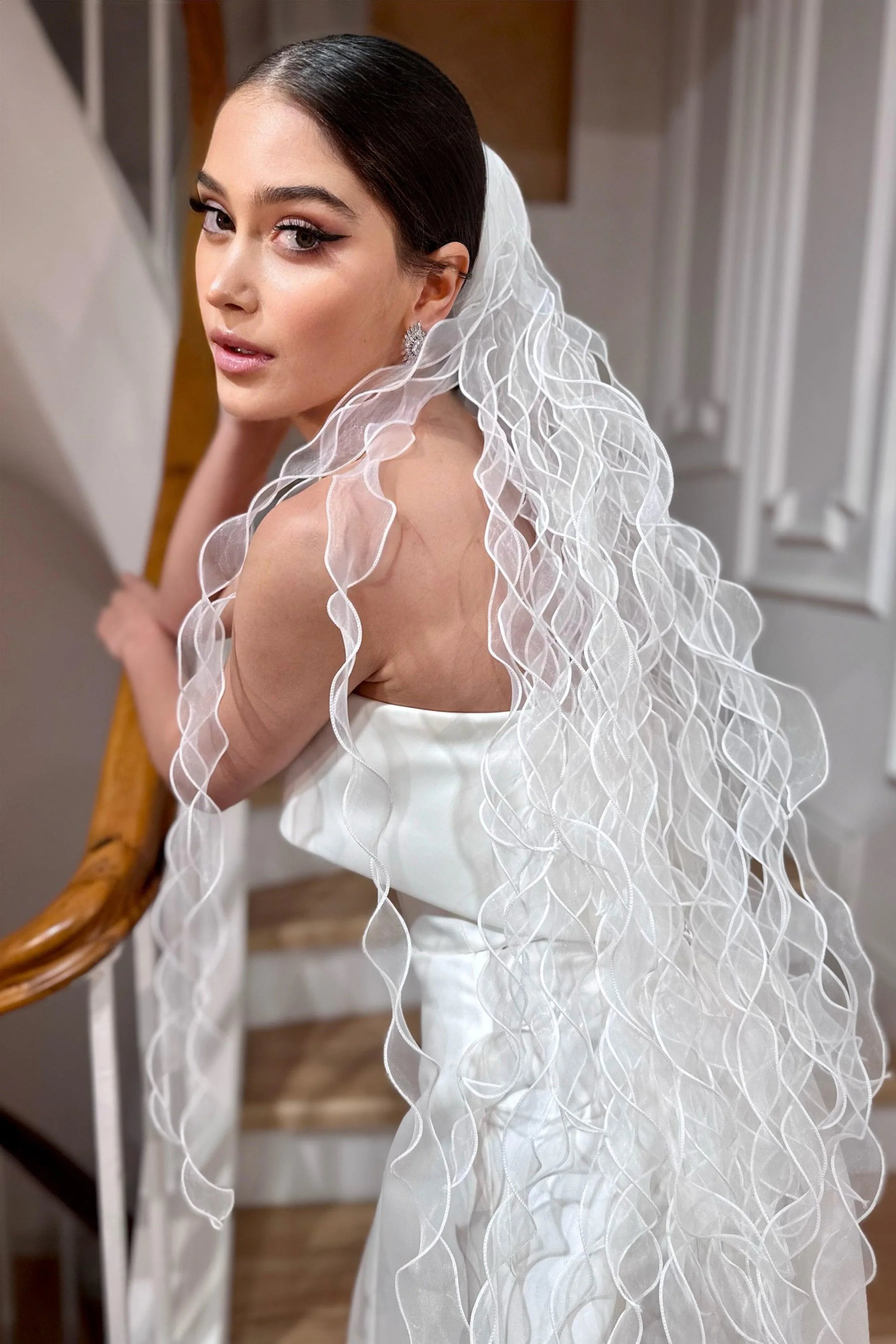 Andy Fırfırlı Mat Organze Kısa Özel Tasarım Duvak - Mediha Cambaz Bridal