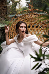 Bernice Saten Korsajlı Düşük Omuzlu A Kesim Gelinlik - Mediha Cambaz Bridal