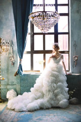 Bloom Fırfır Detaylı Kuyruklu A Kesim Gelinlik - Mediha Cambaz Bridal