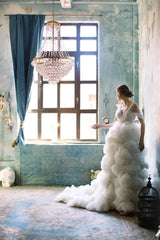 Bloom Fırfır Detaylı Kuyruklu A Kesim Gelinlik - Mediha Cambaz Bridal