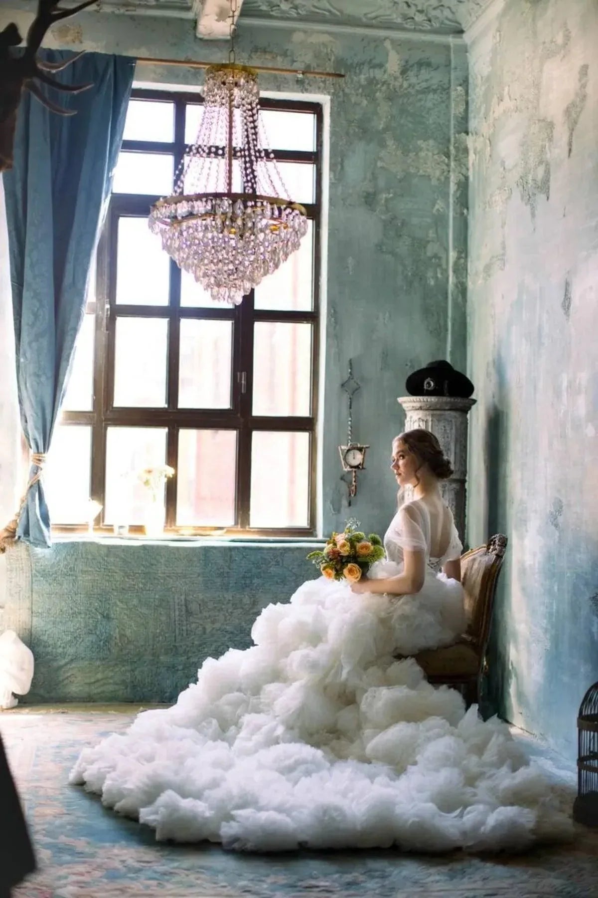 Bloom Fırfır Detaylı Kuyruklu A Kesim Gelinlik - Mediha Cambaz Bridal