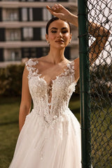 Blossom Üç Boyutlu Dantel İşlemeli A Kesim Gelinlik - Mediha Cambaz Bridal