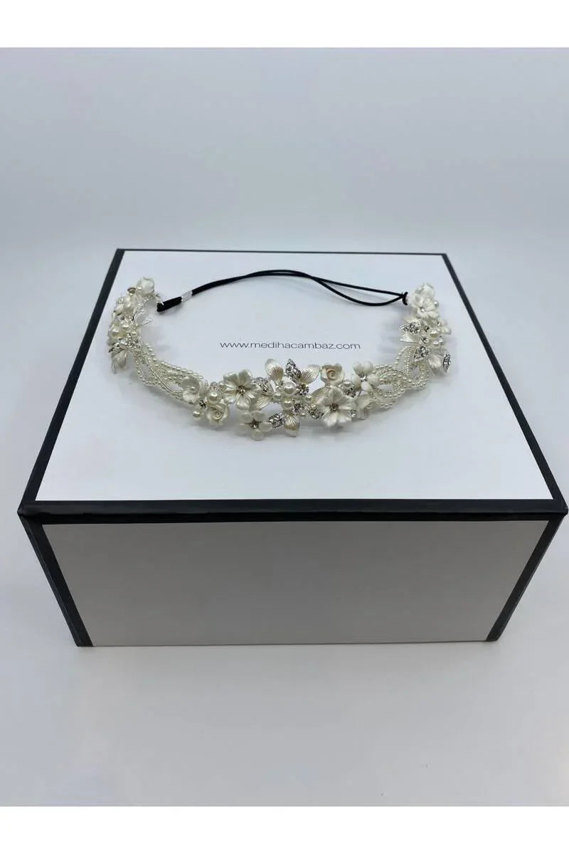 Cara Bohem Üç Boyutlu Çiçekli Gelin Saç Aksesuarı - Mediha Cambaz Bridal