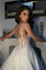 Carmin Dantel Kare Yaka Prenses Model Gelinlik - Mediha Cambaz Bridal