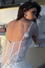 Carmin Dantel Kare Yaka Prenses Model Gelinlik - Mediha Cambaz Bridal