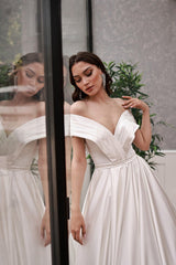 Cassandra Kayık Yaka Saten Drapeli A Kesim Gelinlik - Mediha Cambaz Bridal