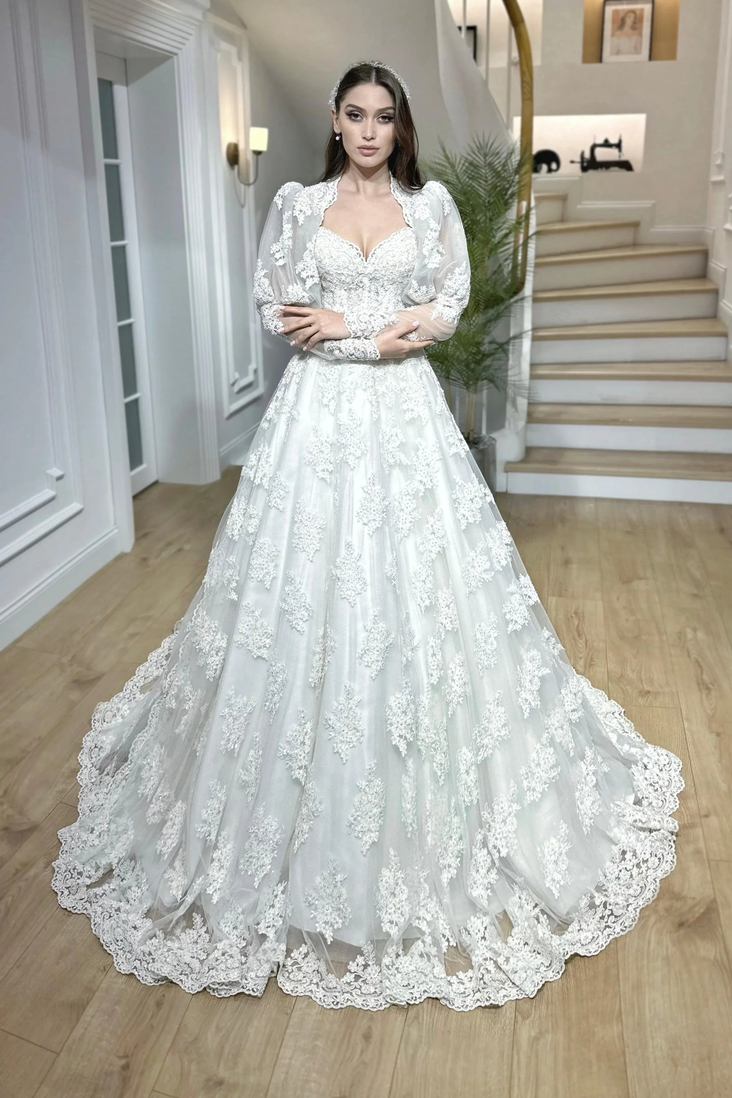 Chinatsu Fransız Dantel A Kesim Gelinlik - Mediha Cambaz Bridal