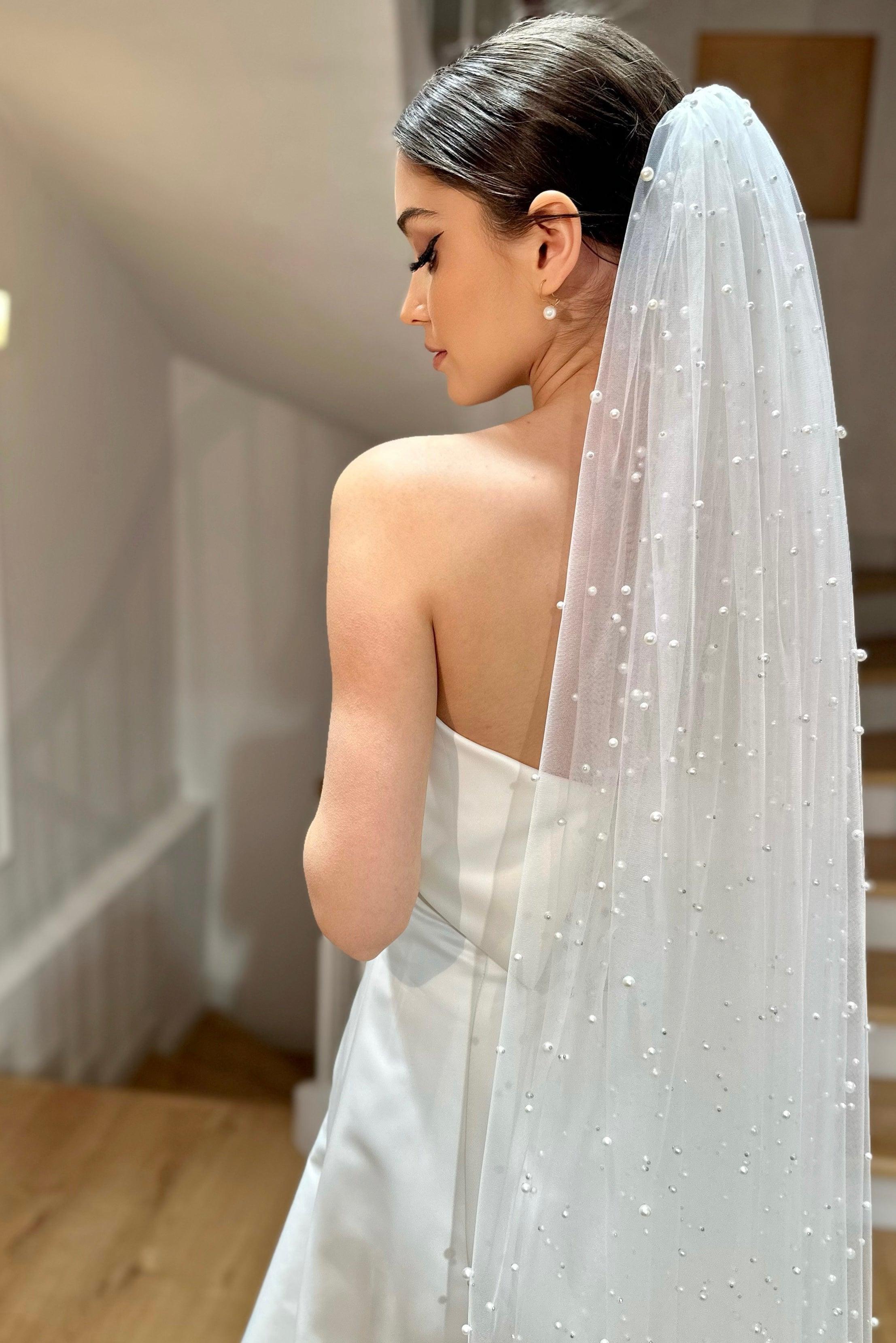 Coco İnci İşlemeli Kısa Hayal Tül Duvak - Mediha Cambaz Bridal