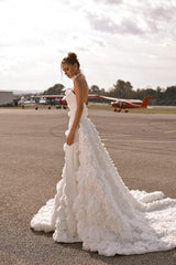 Dessa Gül Aplikeli İki Parça Düz Kesim Gelinlik - Mediha Cambaz Bridal