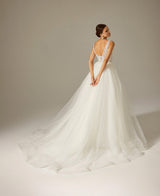 Diamonds Star Dantelli V Yaka A Kesim Gelinlik - Mediha Cambaz Bridal