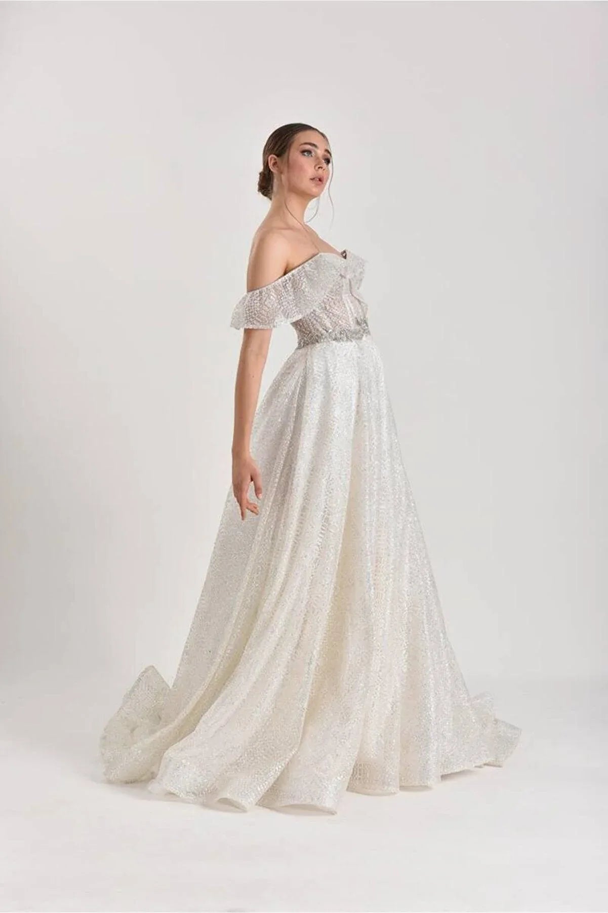 Dream Simli Sade Düşük Kol A Kesim Gelinlik - Mediha Cambaz Bridal
