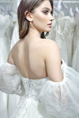 Erin Düşük Balon Kollu A Kesim Gelinlik - Mediha Cambaz Bridal