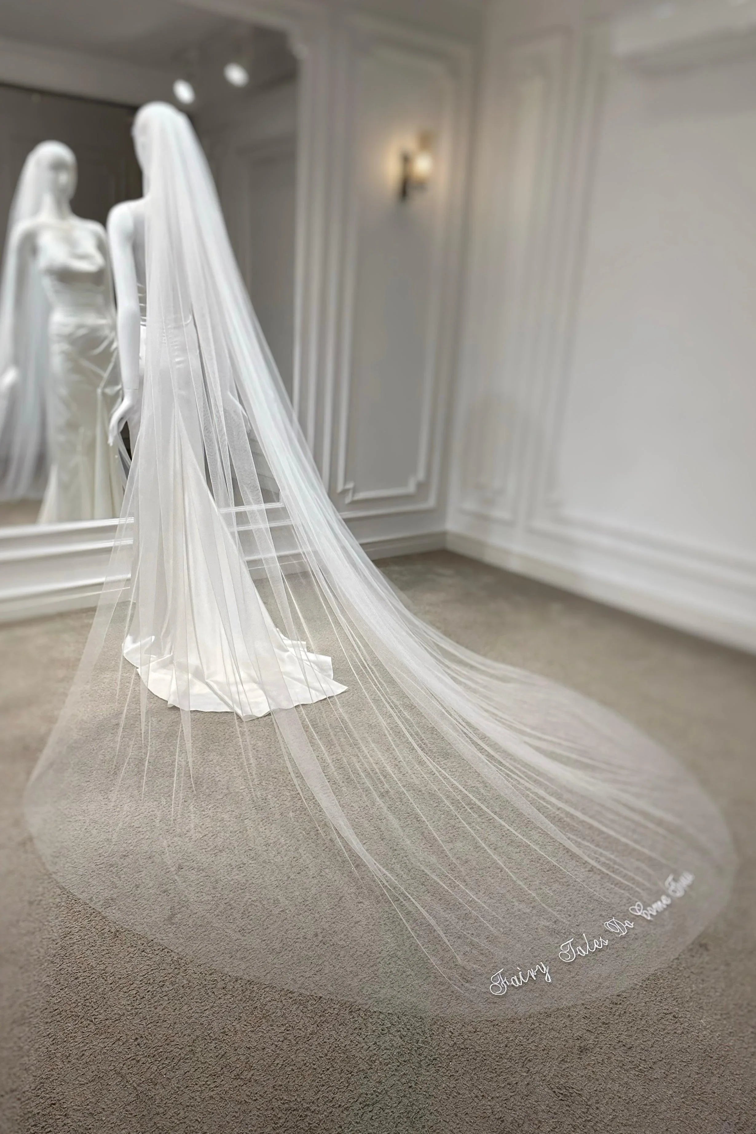Fairy Yazı Nakışlı Özel Tasarım Uzun Hayal Tül Duvak - Mediha Cambaz Bridal