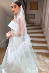 Farah Uçları Volanlı Özel Tasarım Kristal Uzun Tül Duvak - Mediha Cambaz Bridal