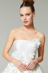 Fiona Çiçek Aplikleli Straplez Prenses Gelinlik - Mediha Cambaz Bridal