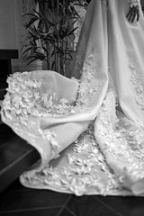 Flamenco Üç Boyut Çiçekli Portatif Uzun Kollu A Kesim Gelinlik - Mediha Cambaz Bridal