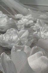 Florya - Üç Boyutlu Çiçekli İpek Tül Büzgülü ve Taraklı Duvak - Mediha Cambaz Bridal