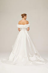 Gatsby Kayık Yaka Saten A Kesim Gelinlik - Mediha Cambaz Bridal