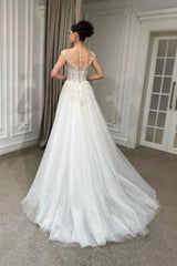 Gattie V Yaka Dantel Drapeli A Kesim Gelinlik - Mediha Cambaz Bridal