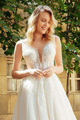 Grey Trim Şeritli V Yaka A Kesim Gelinlik - Mediha Cambaz Bridal