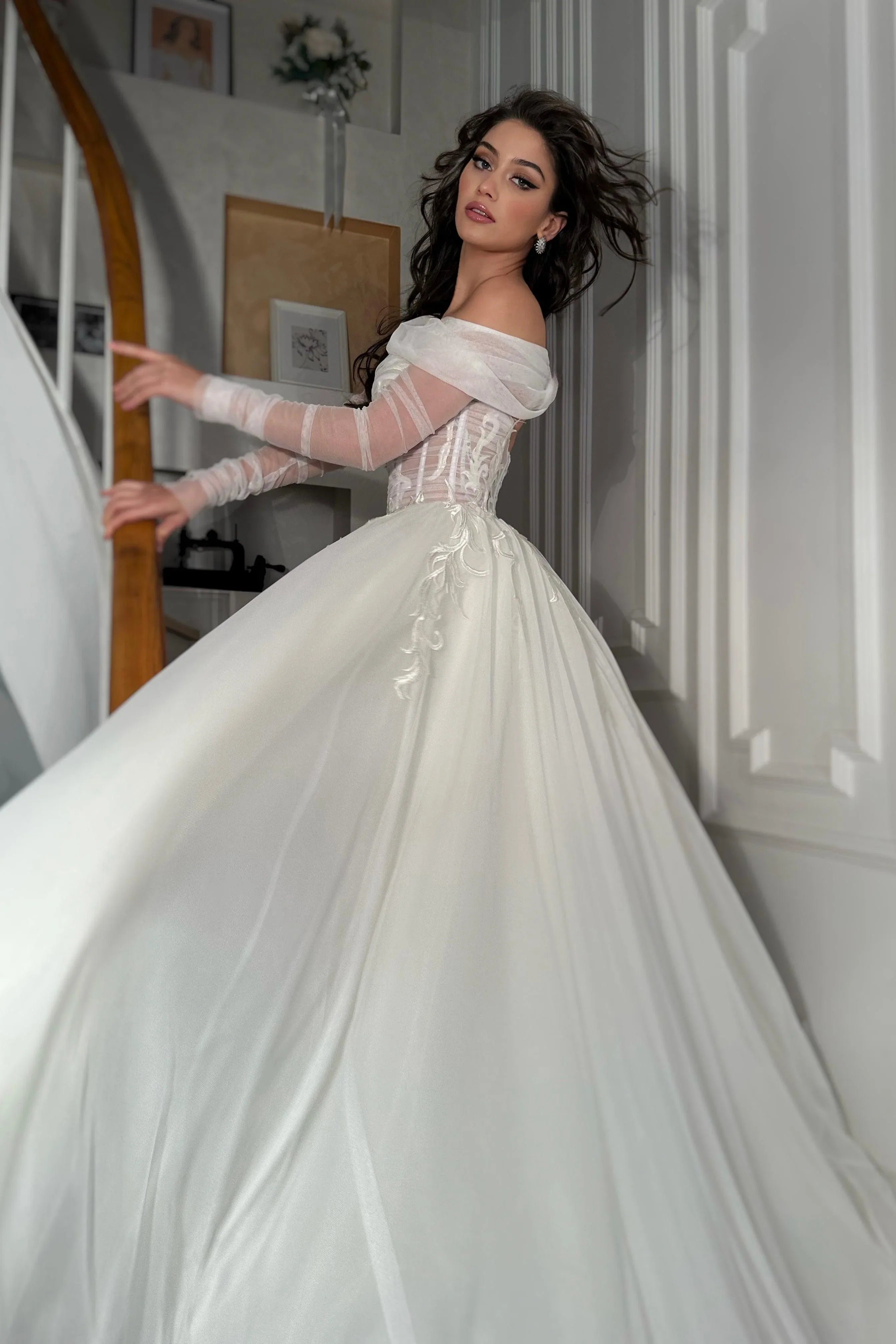 Halona İpek Tül Madonna Yaka A Kesim Gelinlik - Mediha Cambaz Bridal
