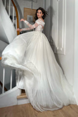 Halona İpek Tül Madonna Yaka A Kesim Gelinlik - Mediha Cambaz Bridal