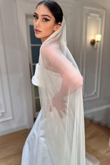 Harrie Krem Taraklı Uzun İpek Tül Duvak - Mediha Cambaz Bridal